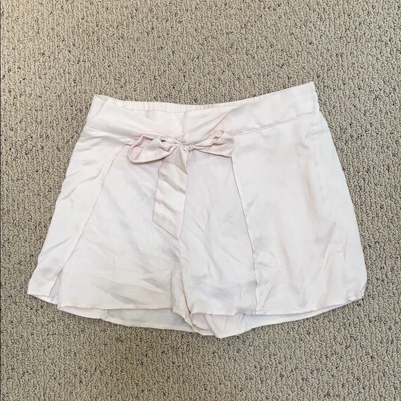 Vici Tie Shorts - Picture 3 of 7